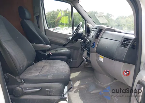 2016 Mercedes-Benz Sprinter 2500 Normal Roof from USA, damaged, VIN WD3PE7DD0GP349354